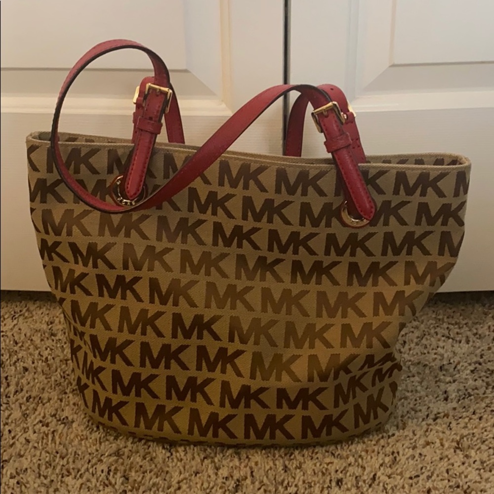micheal kors medium size tote